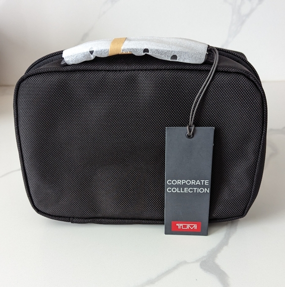 Tumi Travel Kit - Picture 5 of 7